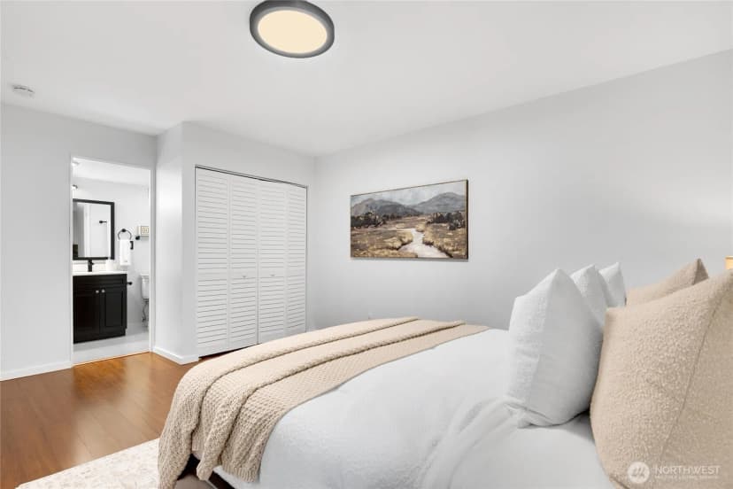 Property photo for 14651 Ne 40th Street #f5, Bellevue photo 16