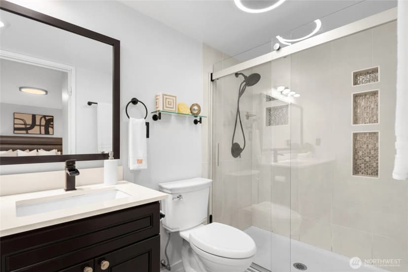 Property photo for 14651 Ne 40th Street #f5, Bellevue photo 18