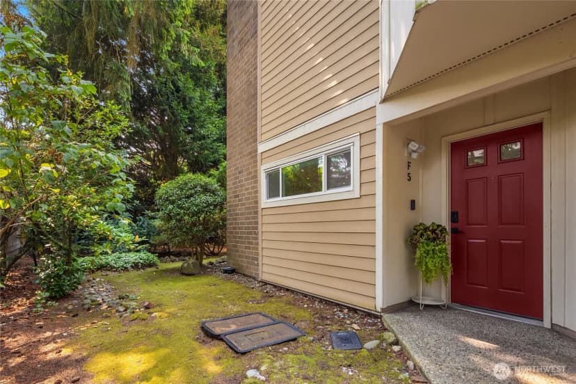 Property photo for 14651 Ne 40th Street #f5, Bellevue photo 25
