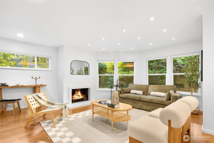 Property photo for 14651 Ne 40th Street #f5, Bellevue photo 5