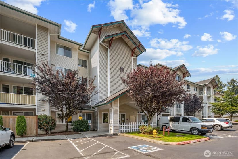 Property photo for 13301 Se 79th Place #c203, Newcastle photo 40