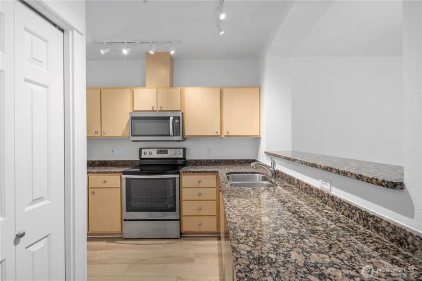 Property photo for 13301 Se 79th Place #c203, Newcastle photo 7
