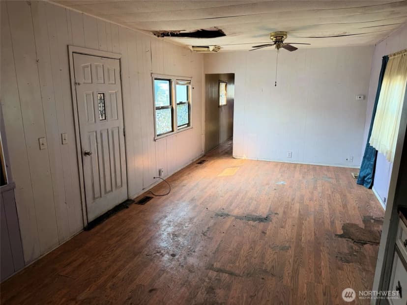 Property photo for 1103 3rd Street, Davenport photo 17