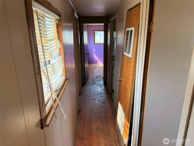 Property photo for 1103 3rd Street, Davenport photo 22