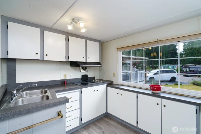 Property photo for 9403 Pierce Lane #6, Sedro Woolley photo 7