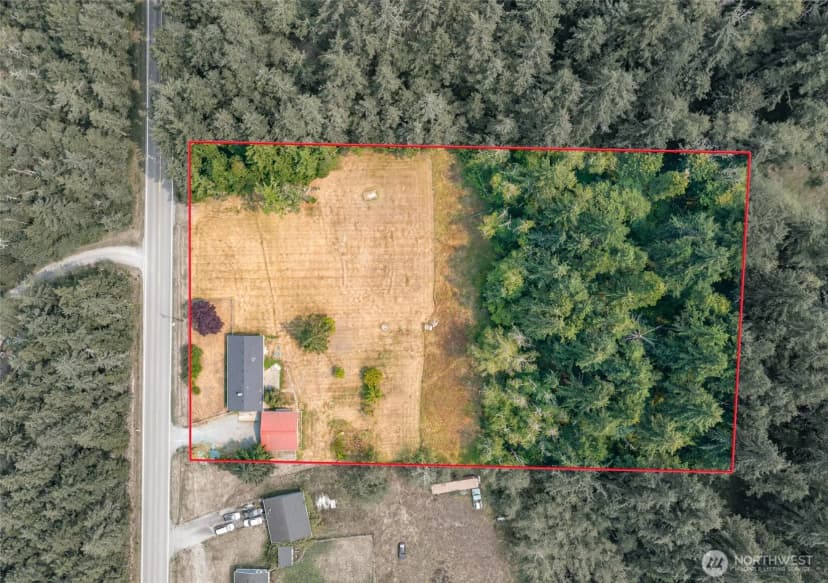 Property photo for 216 E Sleeper Road, Oak Harbor photo 32