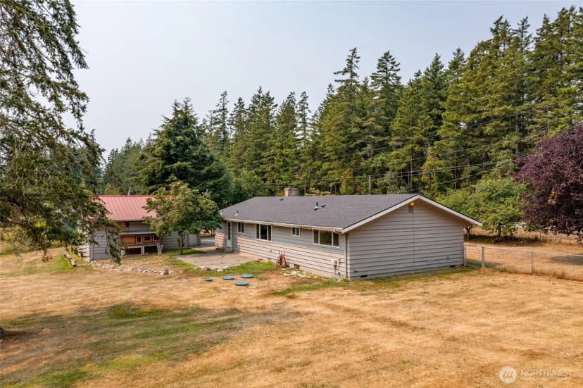 Property photo for 216 E Sleeper Road, Oak Harbor photo 27