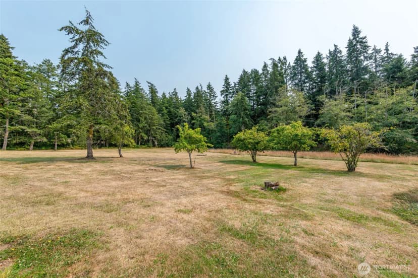 Property photo for 216 E Sleeper Road, Oak Harbor photo 31