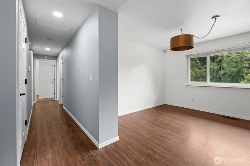 Property photo for 216 E Sleeper Road, Oak Harbor photo 12