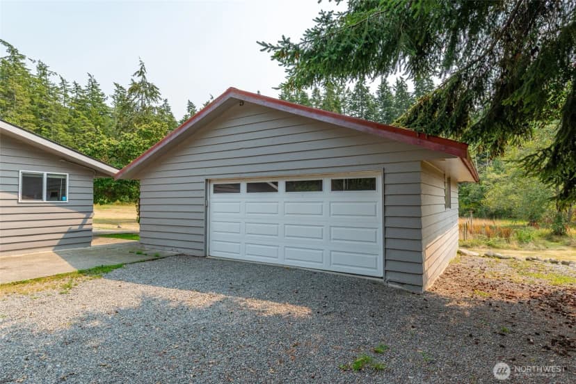 Property photo for 216 E Sleeper Road, Oak Harbor photo 24