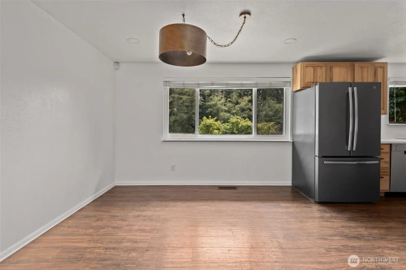 Property photo for 216 E Sleeper Road, Oak Harbor photo 7
