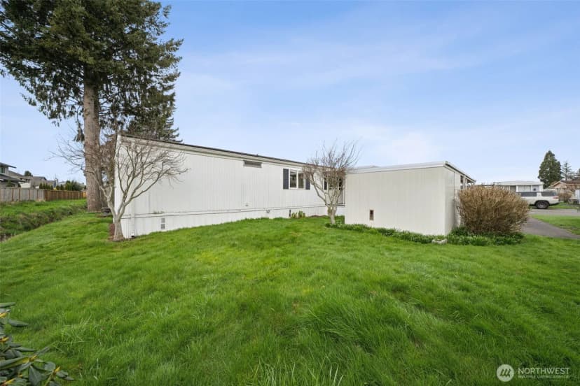 Property photo for 930 Mountain Villa Loop, Enumclaw photo 14