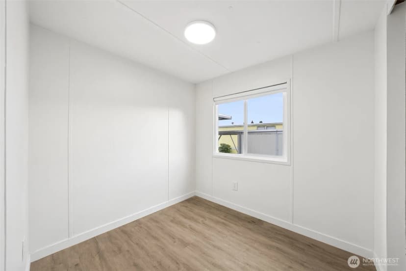 Property photo for 930 Mountain Villa Loop, Enumclaw photo 12