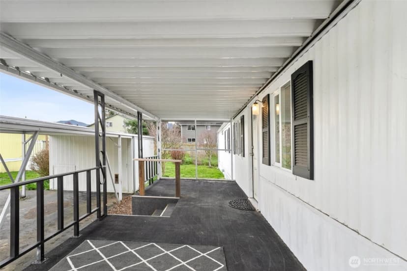 Property photo for 930 Mountain Villa Loop, Enumclaw photo 18