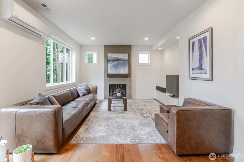 Property photo for 825 206th Avenue Ne, Sammamish photo 11