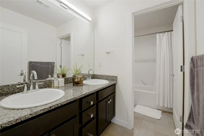 Property photo for 825 206th Avenue Ne, Sammamish photo 30