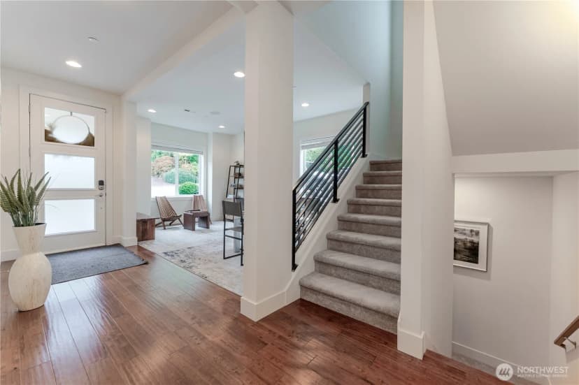 Property photo for 825 206th Avenue Ne, Sammamish photo 10