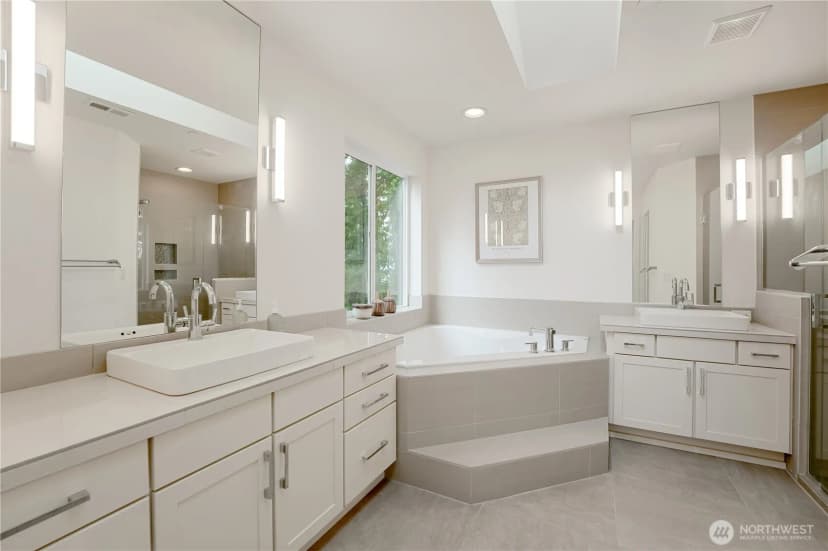 Property photo for 825 206th Avenue Ne, Sammamish photo 24