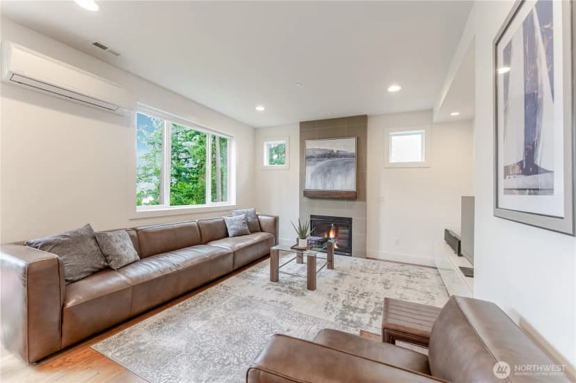 Property photo for 825 206th Avenue Ne, Sammamish photo 12