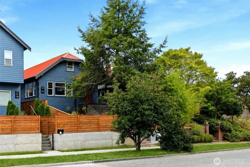 Property photo for 1417 Martin Luther King Jr Way, Seattle