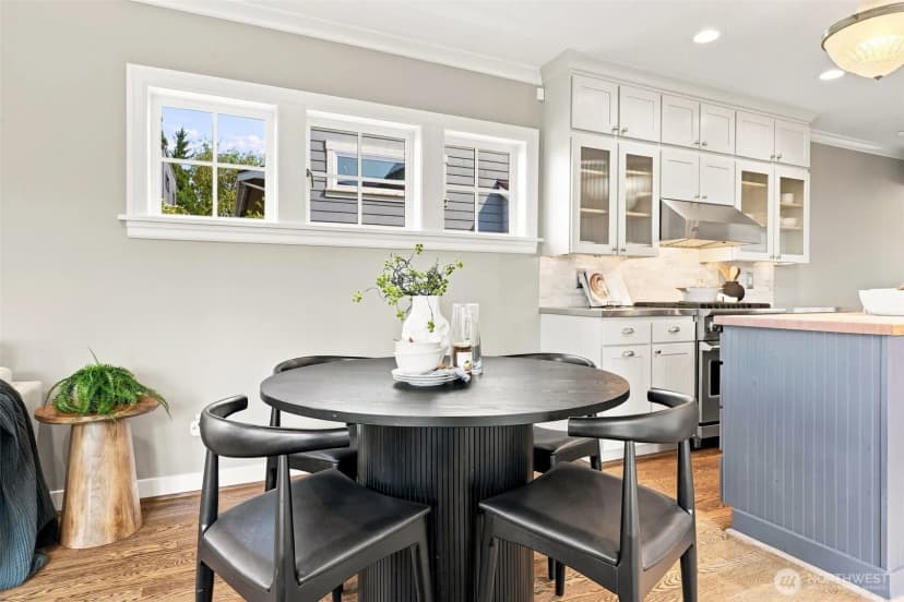 Property photo for 5431 49th Avenue Sw, Seattle photo 11