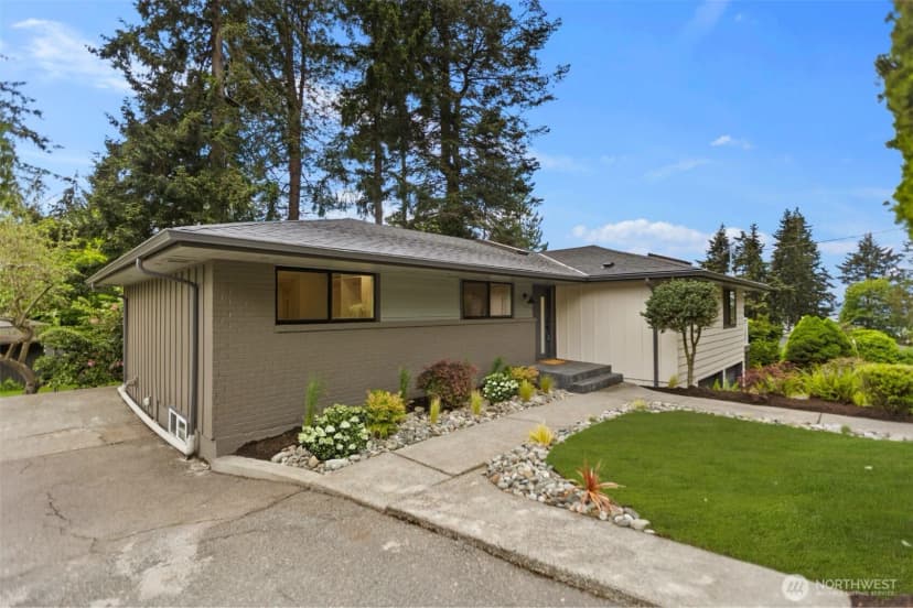 Property photo for 16858 76th Avenue W, Edmonds photo 4