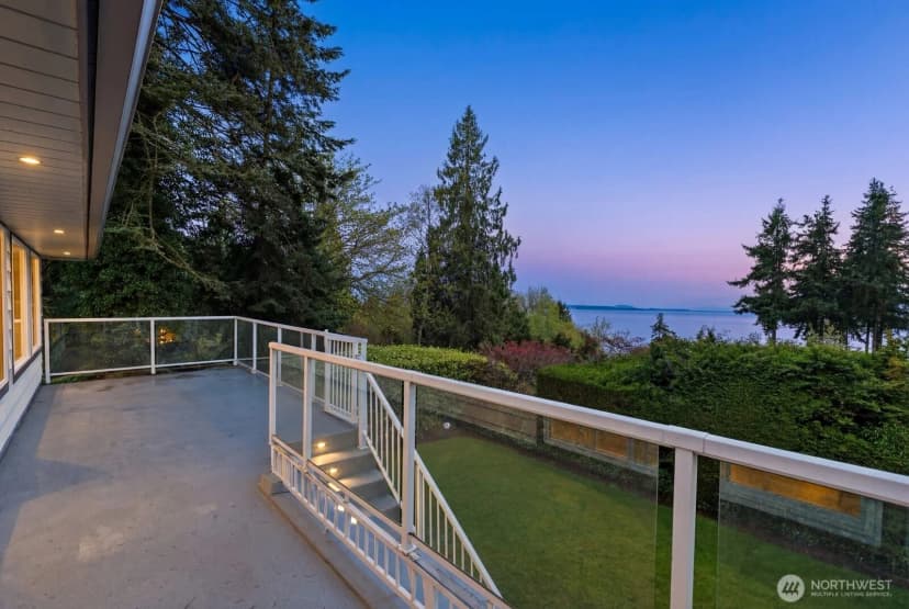 Property photo for 16858 76th Avenue W, Edmonds photo 2