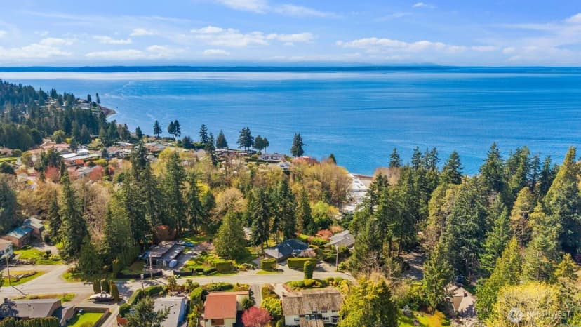 Property photo for 16858 76th Avenue W, Edmonds photo 11
