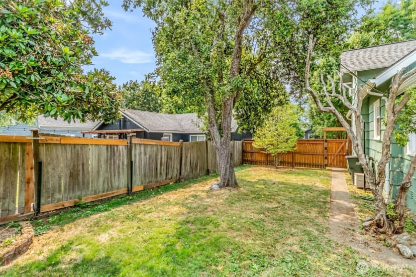 Property photo for 2309 Mcdougall Avenue, Everett photo 35