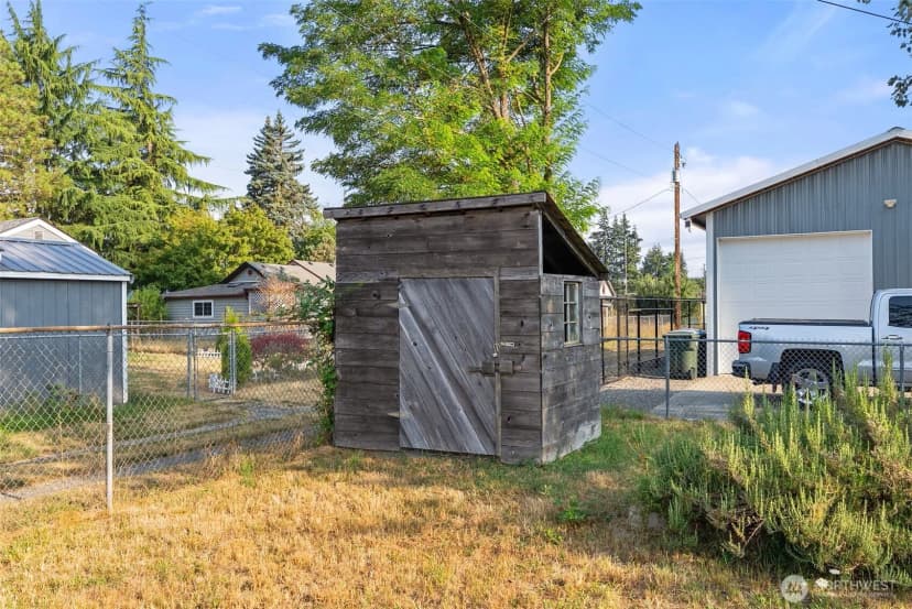 Property photo for 1811 Beach Street, Centralia photo 19