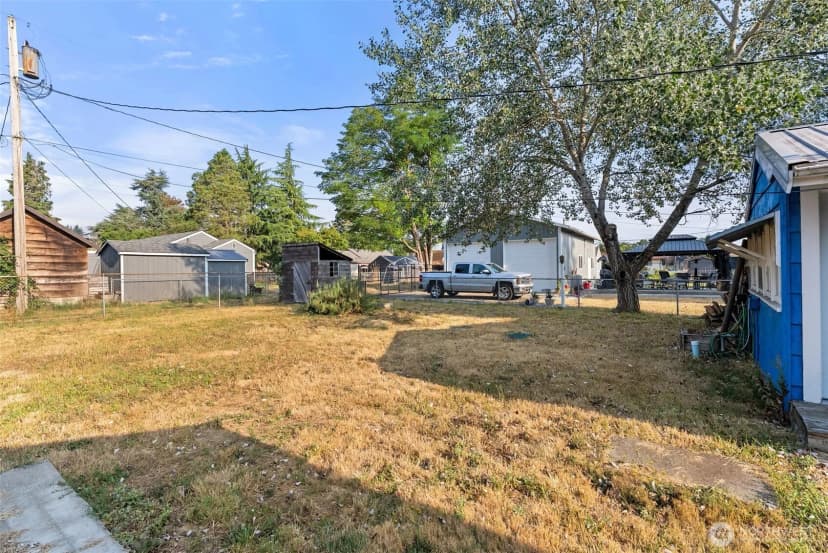 Property photo for 1811 Beach Street, Centralia photo 15