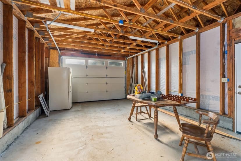 Property photo for 1811 Beach Street, Centralia photo 21