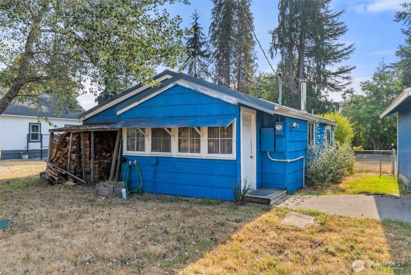 Property photo for 1811 Beach Street, Centralia photo 17