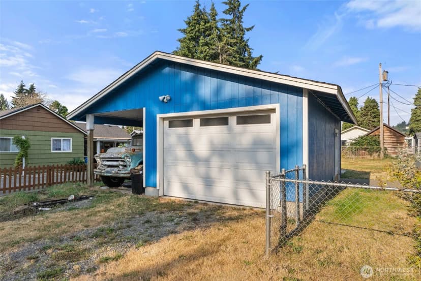 Property photo for 1811 Beach Street, Centralia photo 20