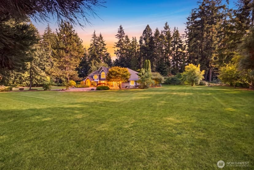 Property photo for 21727 Ne 79th Street, Redmond