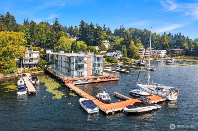 Property photo for 4561 Lake Washington Boulevard Ne #201, Kirkland photo 19