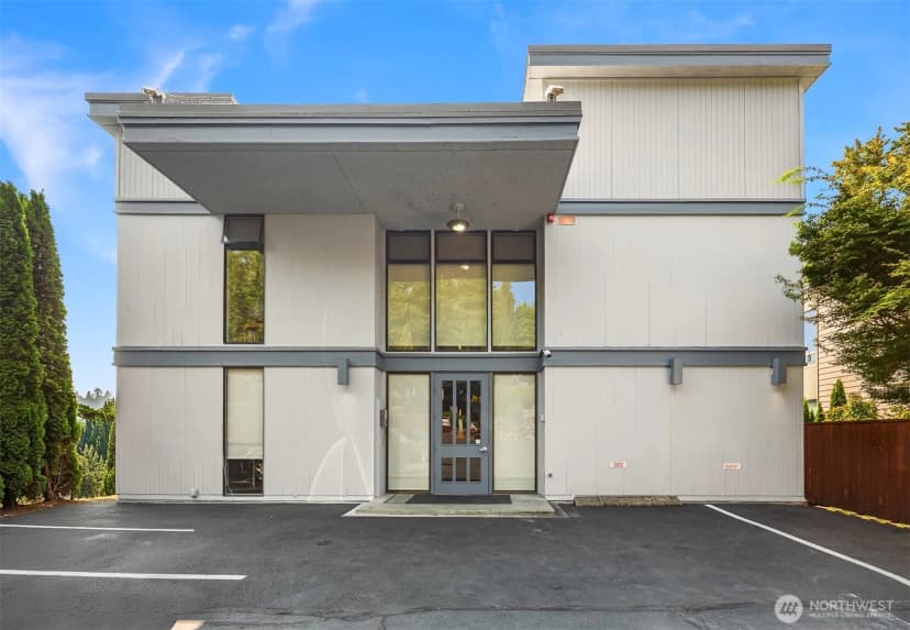 Property photo for 4561 Lake Washington Boulevard Ne #201, Kirkland photo 22