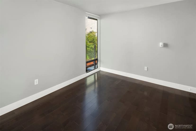 Property photo for 4561 Lake Washington Boulevard Ne #201, Kirkland photo 13