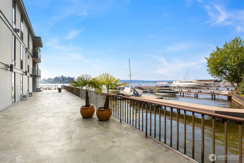 Property photo for 4561 Lake Washington Boulevard Ne #201, Kirkland photo 23