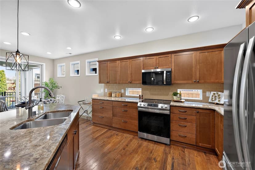 Property photo for 18725 145th Street E, Bonney Lake photo 8
