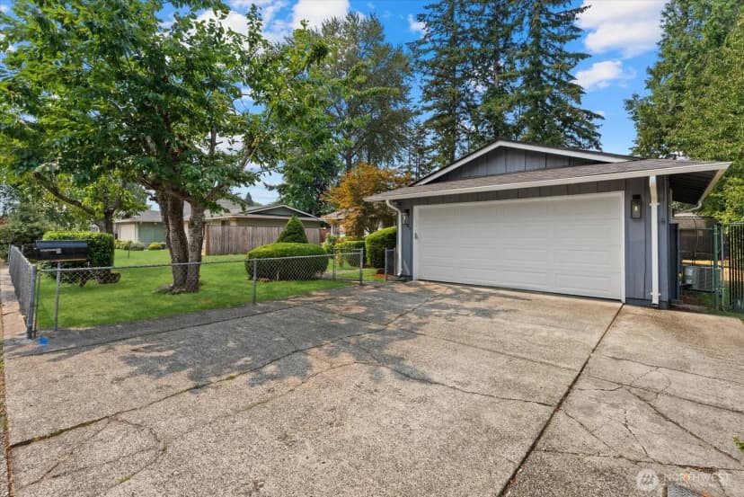 Property photo for 16749 128th Avenue Se, Renton photo 28