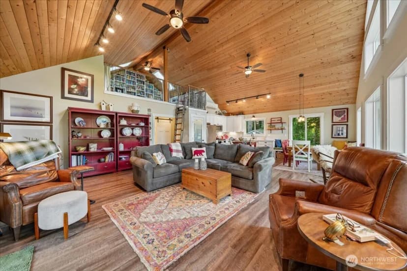Property photo for 11122 Cole Place, Anderson Island photo 14