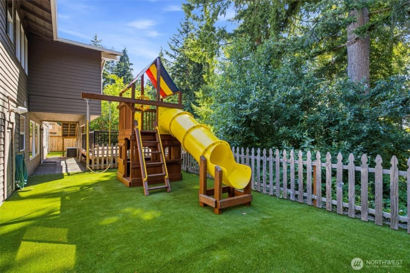 Property photo for 6341 121st Avenue Se, Bellevue photo 34
