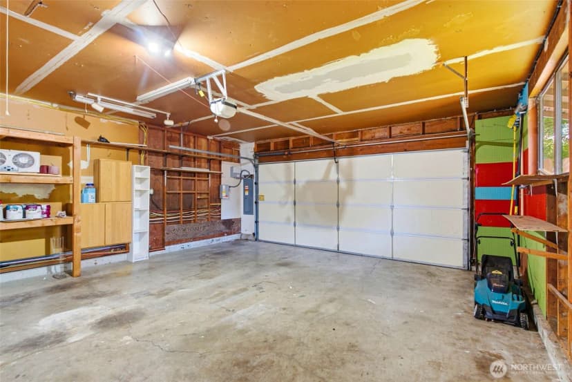 Property photo for 6341 121st Avenue Se, Bellevue photo 36