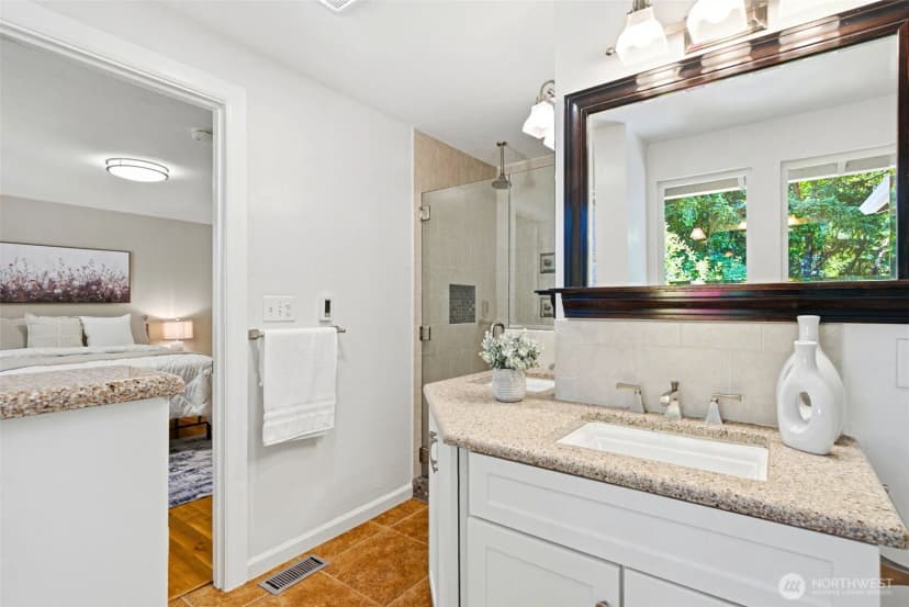 Property photo for 6341 121st Avenue Se, Bellevue photo 18