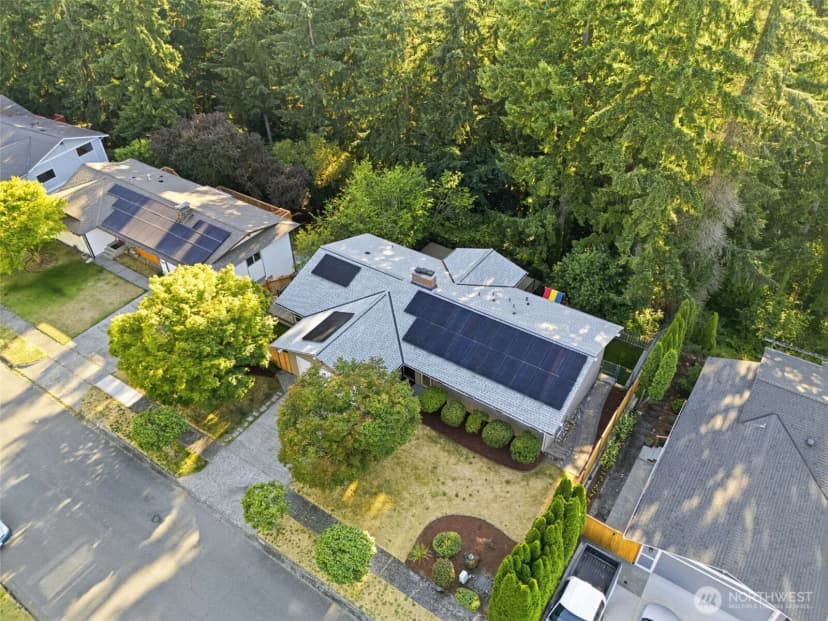 Property photo for 6341 121st Avenue Se, Bellevue photo 38