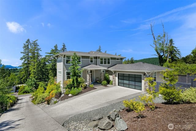 Property photo for 1221 34th Street, Bellingham photo 2