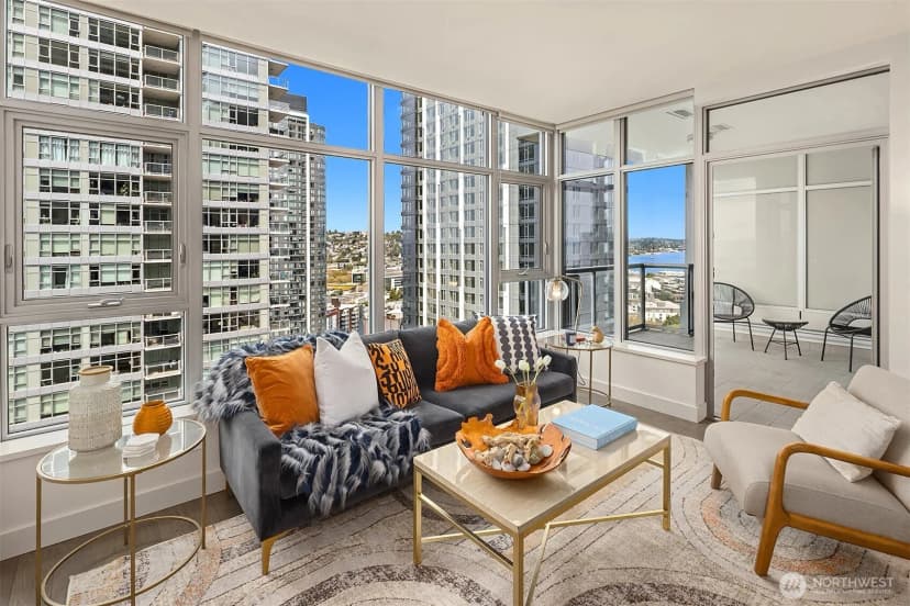 Property photo for 588 Bell Street #2201s, Seattle photo 3
