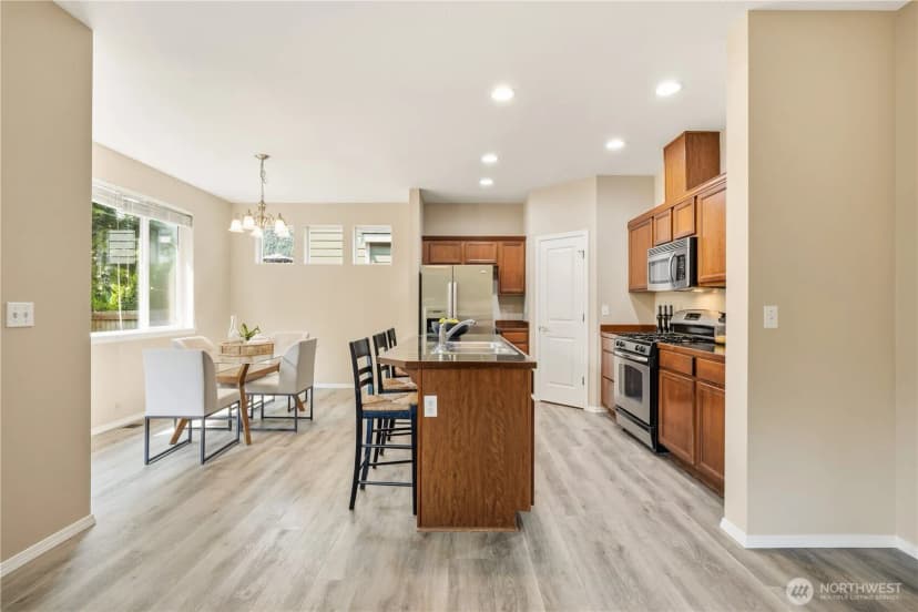 Property photo for 17927 Se 27th Avenue, Bothell photo 10