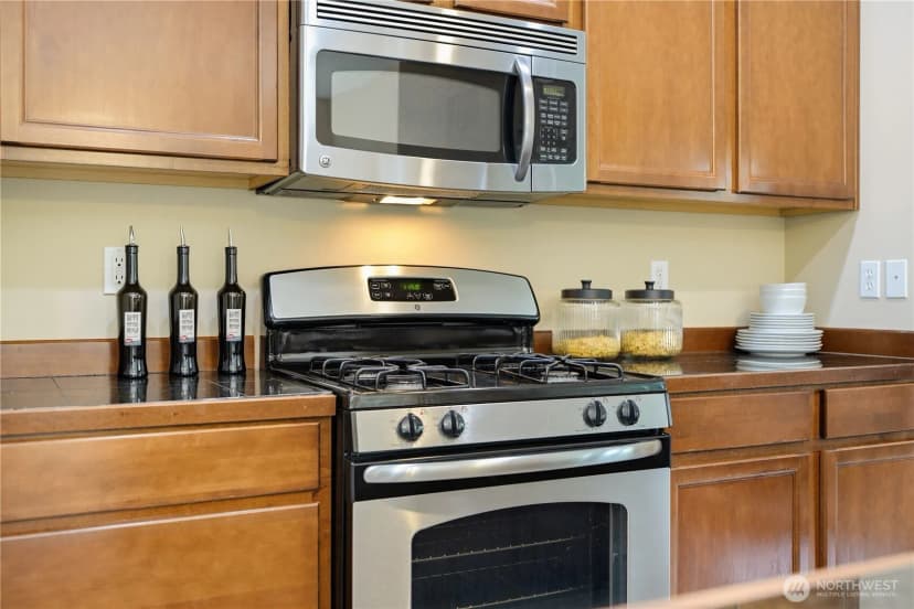 Property photo for 17927 Se 27th Avenue, Bothell photo 16